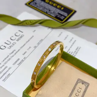 Gucci bracelets are unique and charming. The latest bracelets are of higher quality. The