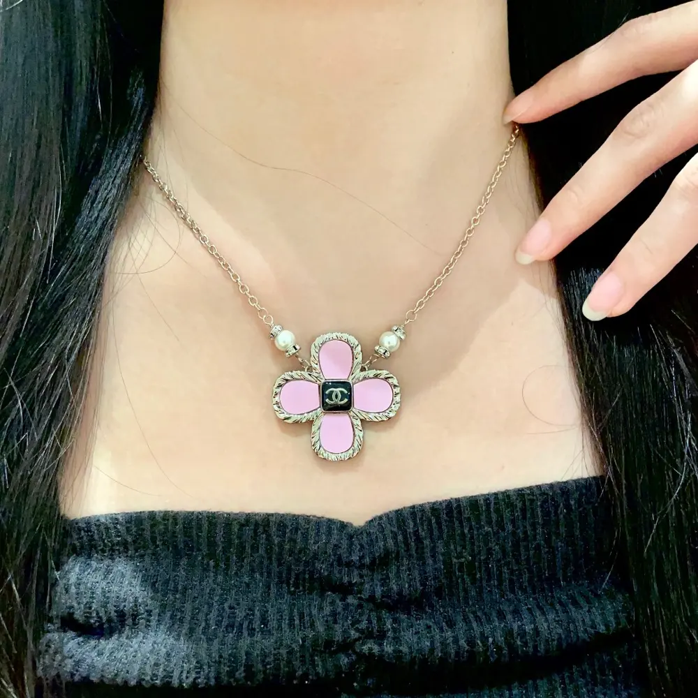 Chanel vintage necklace