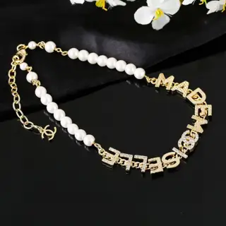 Chanel MADEM ISELLR necklace