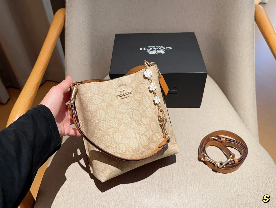COACH Bucket Bag