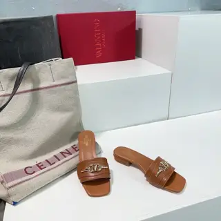 VALENTINO 24 Spring/Summer new V-buckle thick-heeled simple slippers