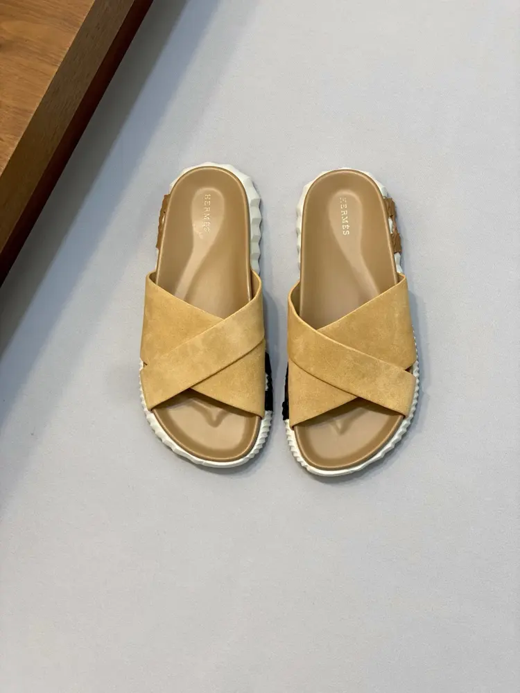 Hermès slippers