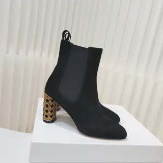 Dior High Heel Ankle Boots This Dior Icon Heeled Ankle Boot is a new product in the 2024