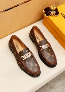 Louis Vuitton casual leather shoes