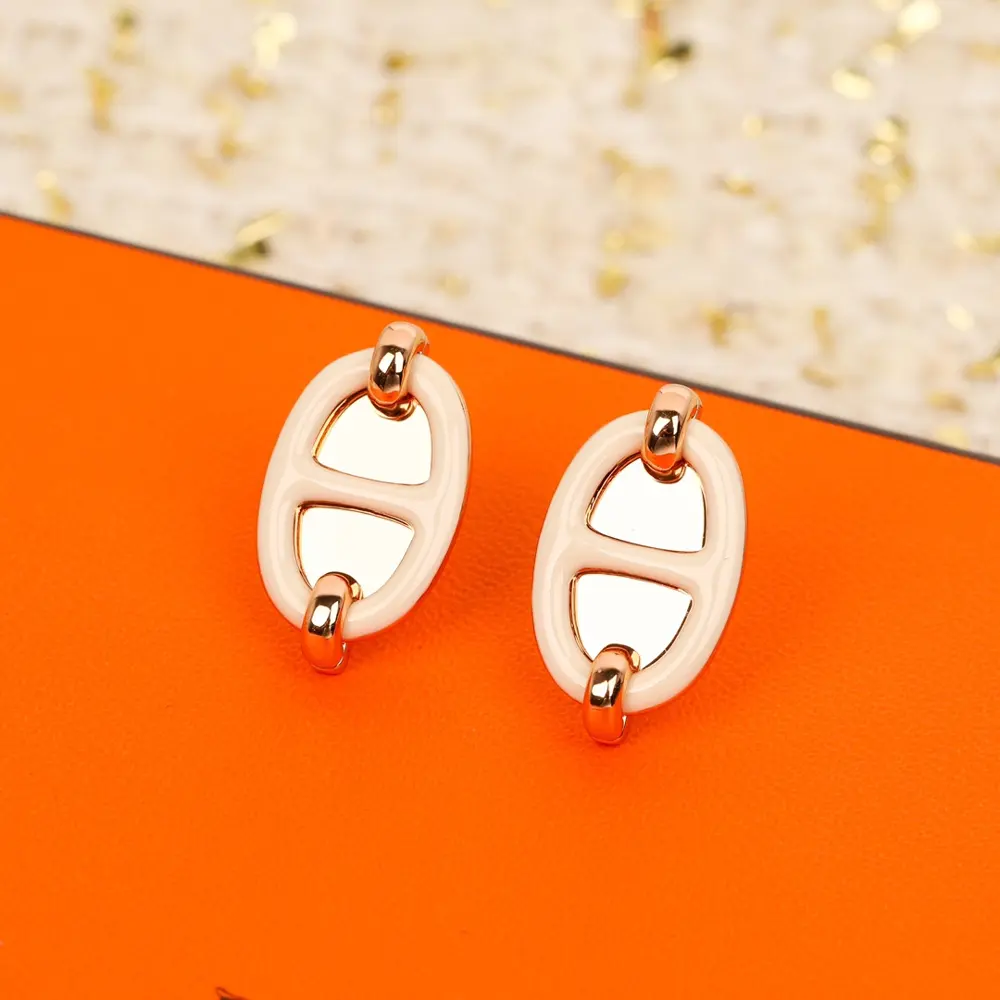 [Hermes pig nose oil drip earrings] Thick gold electroplating This earring is one of the