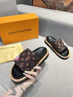 Louis Vuitton 2024 Spring and Summer New Slippers