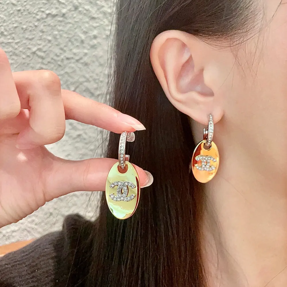 Chanel second-hand double C earrings