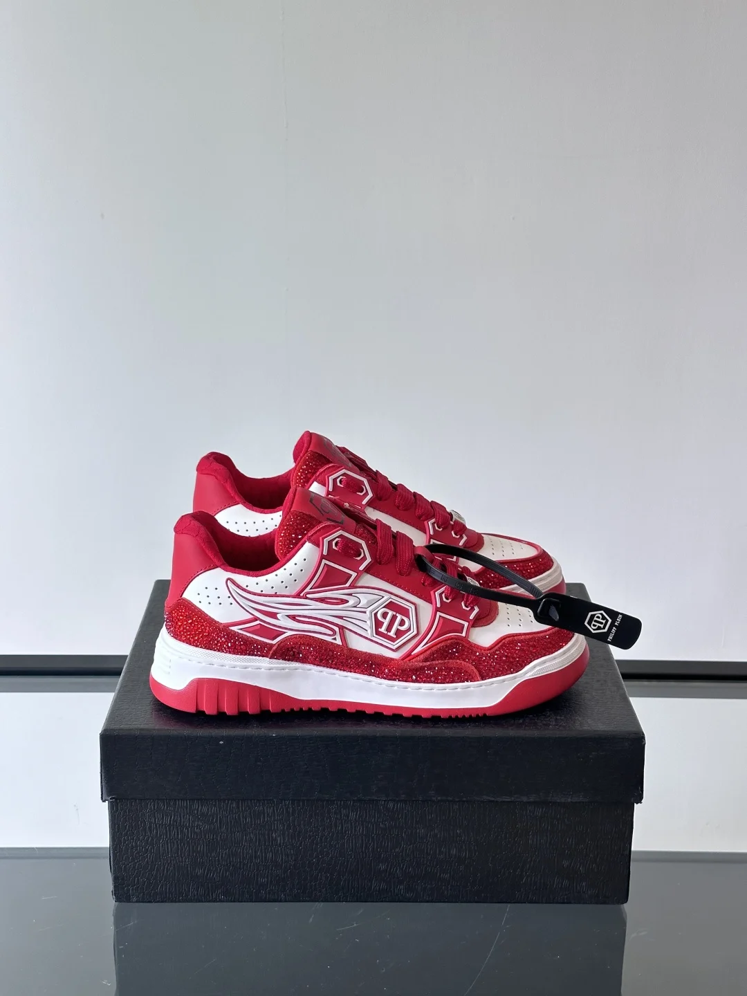 PHILIPP PLEIN trendy men’s low-top sneakers