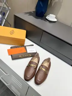 Tods flat loafers
