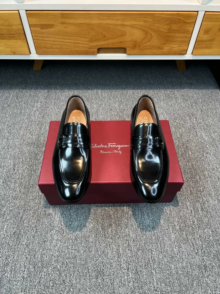 Salvatore Ferragamo men’s leather shoes