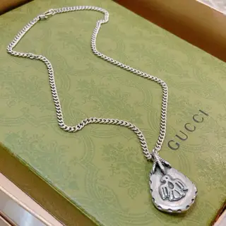 GucciThe latest Gucci necklace with a higher grade chain