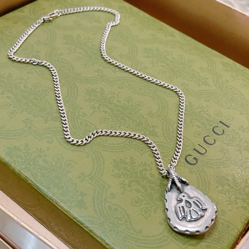 GucciThe latest Gucci necklace with a higher grade chain