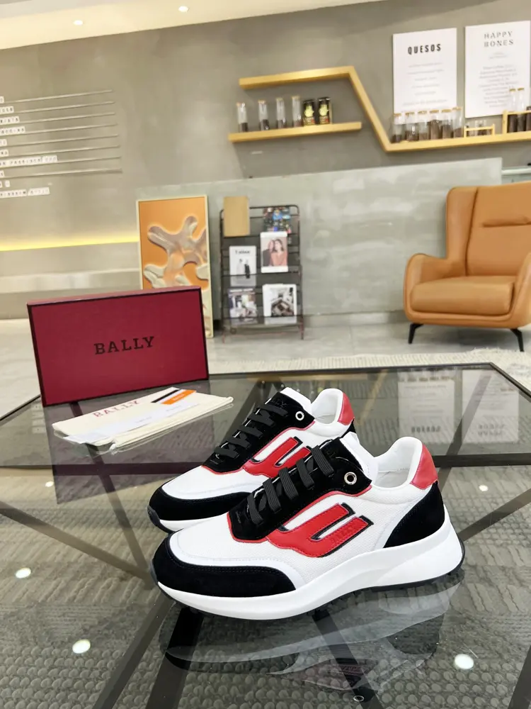 BALLY sports shoes counters are selling original configuration