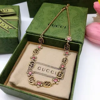 Gucci pink necklace