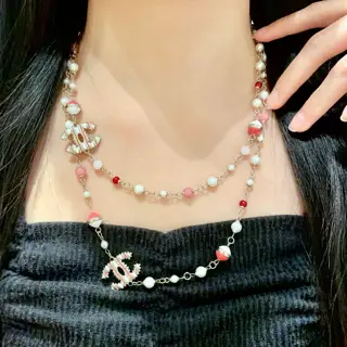 Chanel vintage letter sweater chain necklace