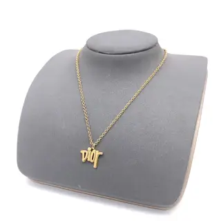 Dior’s new necklace