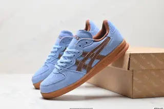 ASICS Skyhand OG Retro Comfort Non-slip Wear-resistant Low-top Sneakers 1203A563-400