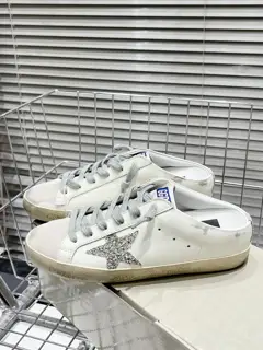 Golden Goose Deluxe Brand.Small dirty shoes half-slippers