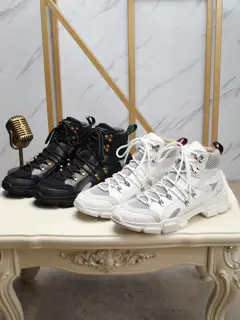 Gucci high-top casual shoes. The shoe shape is three-dimensional and handsome