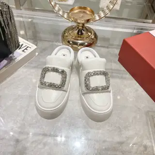 Rogervivier Roger Vivier RV new Viv Golf diamond buckle thick-soled white shoes