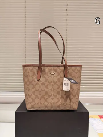 COACH Crossbody