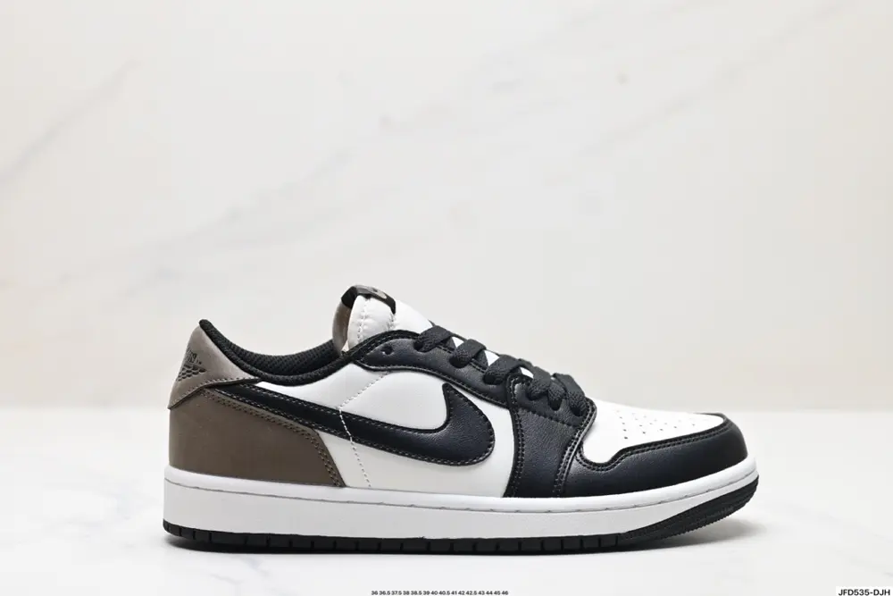 Nike Air Jordan 1 Low Sneakers CZ0790-102