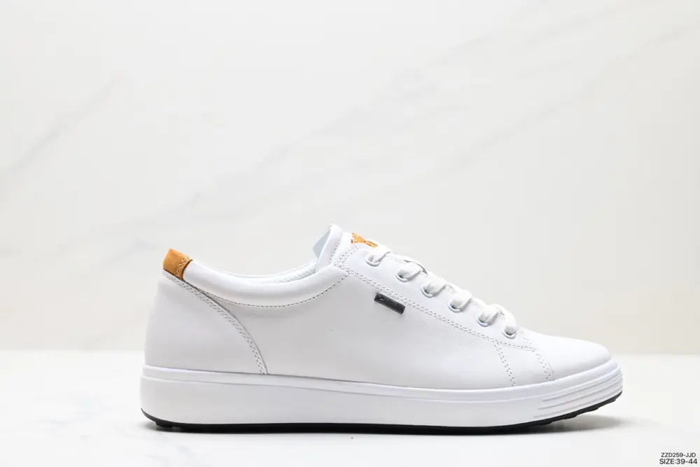 ECCO/ECCO sports running shoes/casual shoes The overall upper has clear and neat lines. It