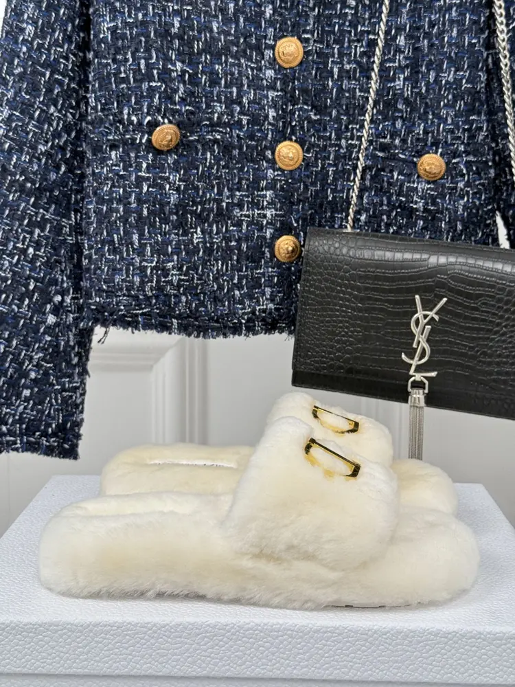 Dior furry slippers series