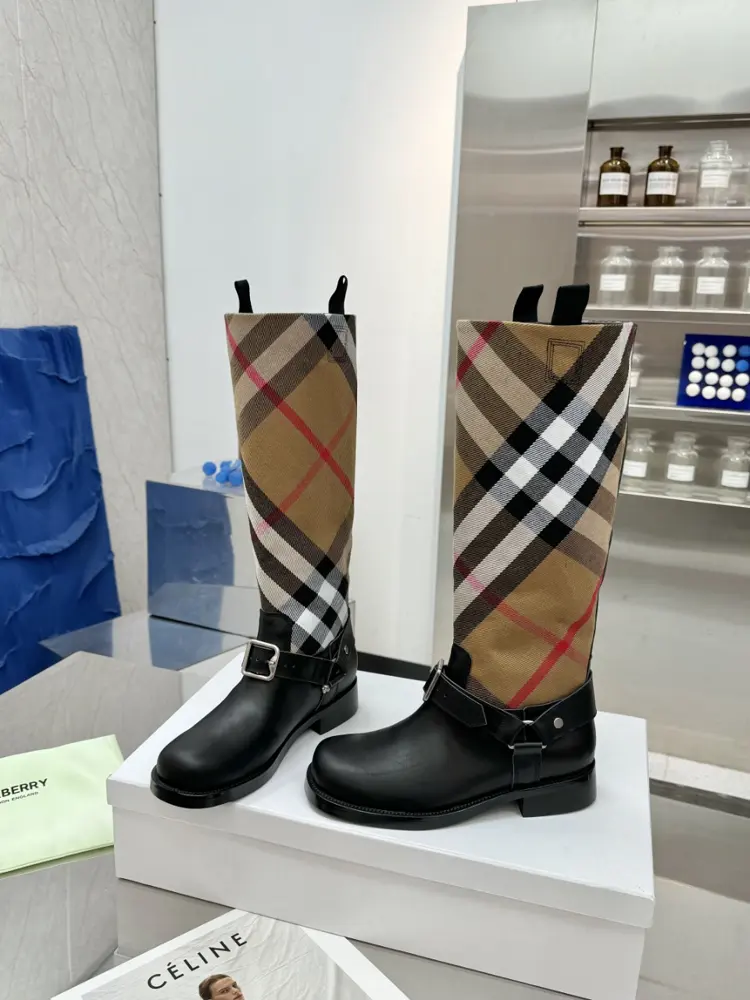 BURBERRY knight boots style uppers