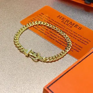 Hermes bracelet inlaid with AAA high carbon stone