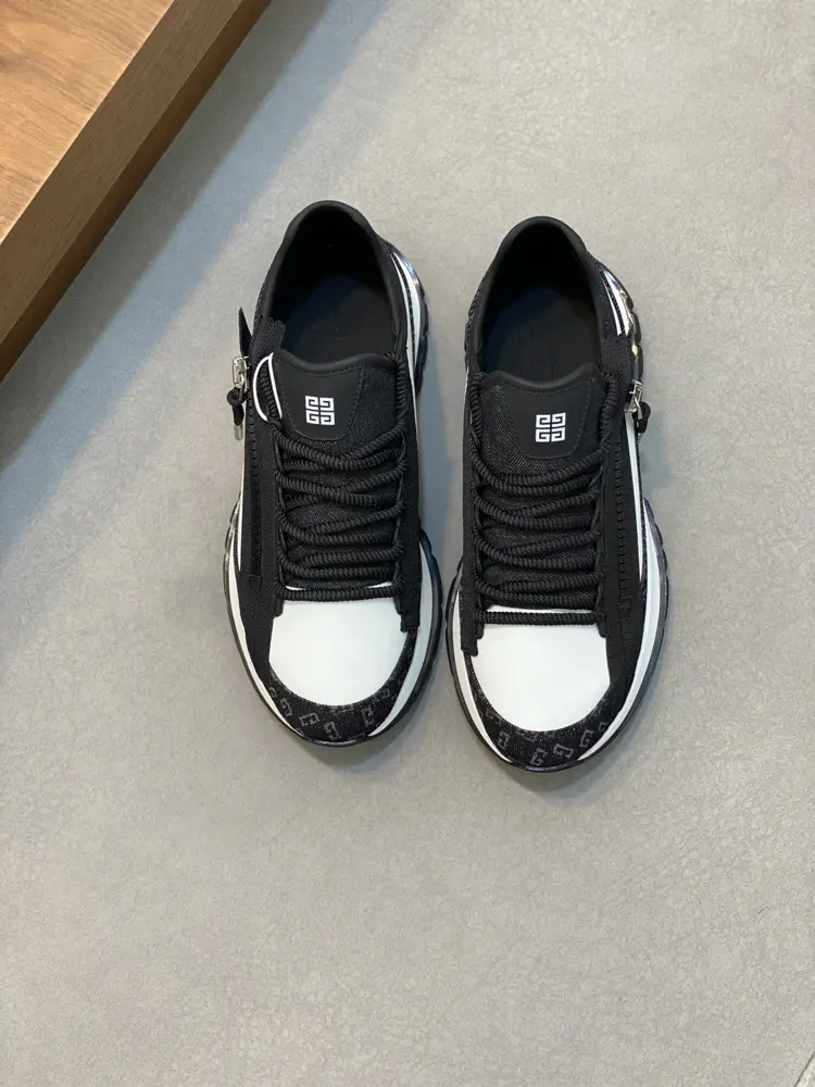 Givenchy Spectre low-top jogging air cushion sneakers
