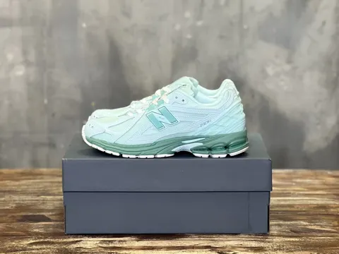 New Balance 1906R NB men’s and women’s casual running shoes
