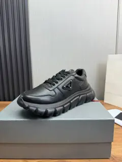 Prada casual sports shoes imported original cowhide stitching imported mesh