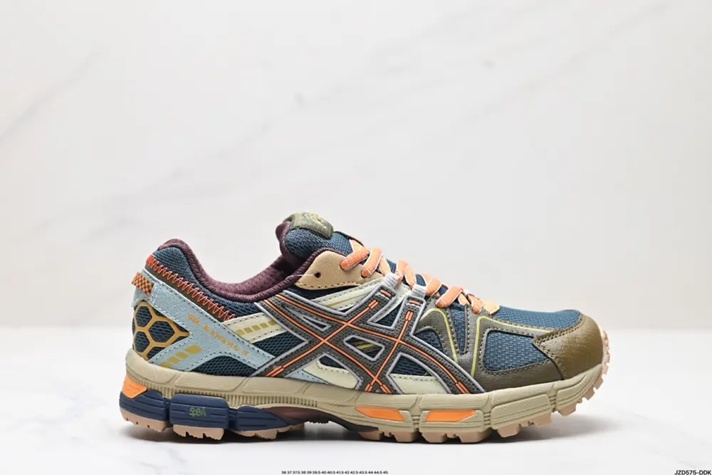 Asics Gel-Kahana 8 FL Asics classic outdoor running shoes. The functional and outdoor styles 1012A978-002