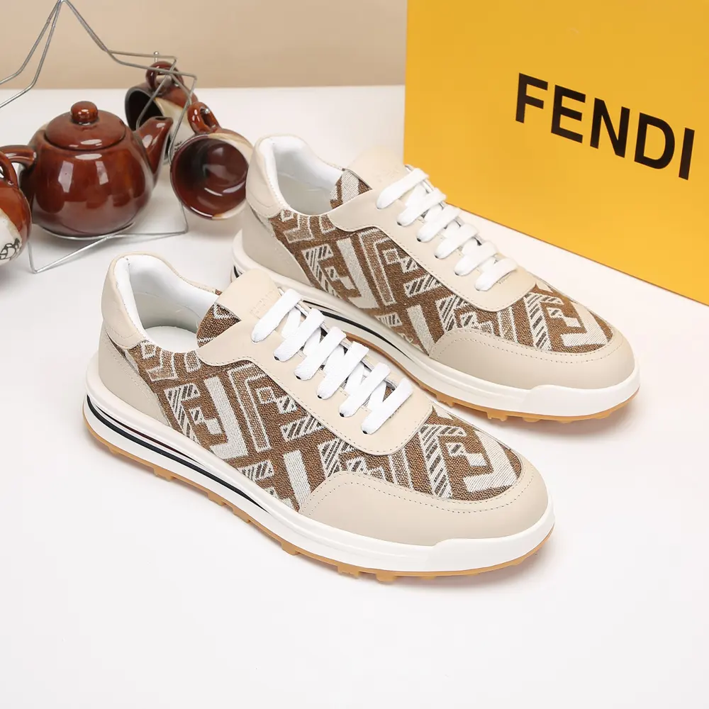 Fendi casual sneakers
