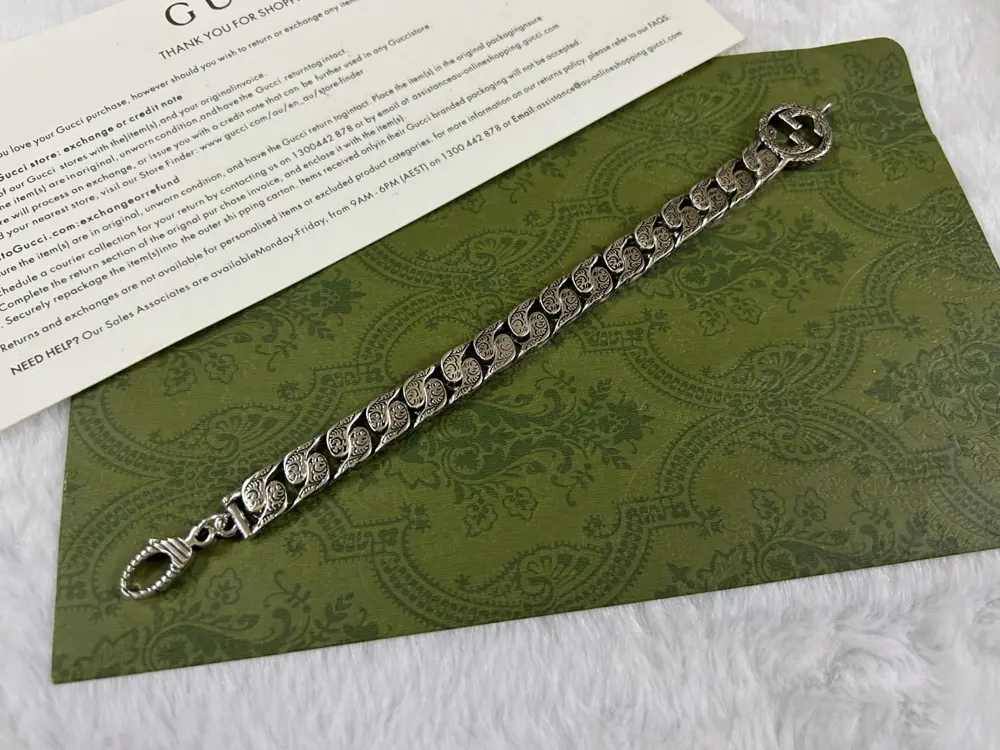 Gucci carved bracelet Length: 18-20-22CM