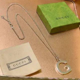 GucciThe latest Gucci necklace with a higher grade chain