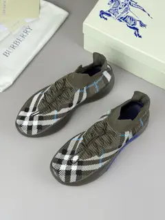 BURBERRY SNEAKERS