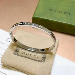 Gucci bracelets are handmade