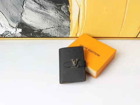 Louis Vuitton Capucines