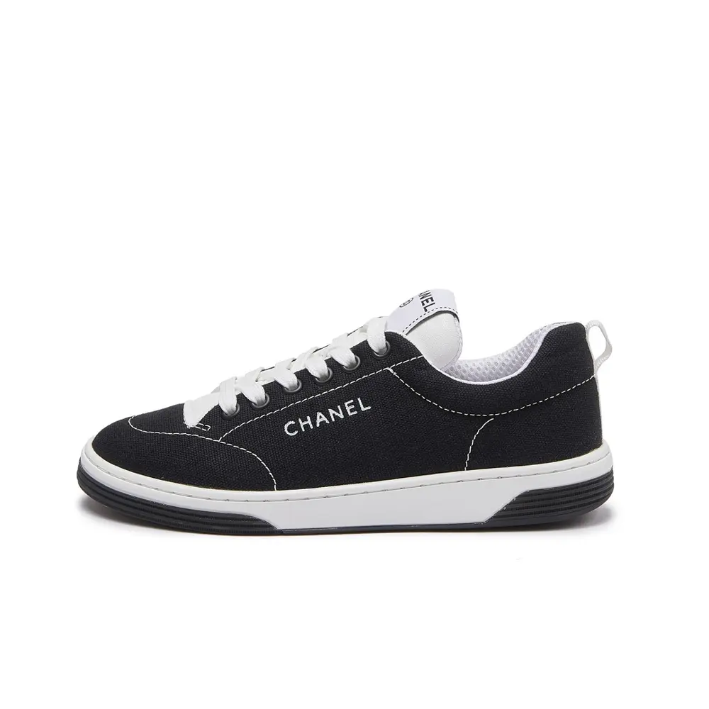 Chanel casual sneakers