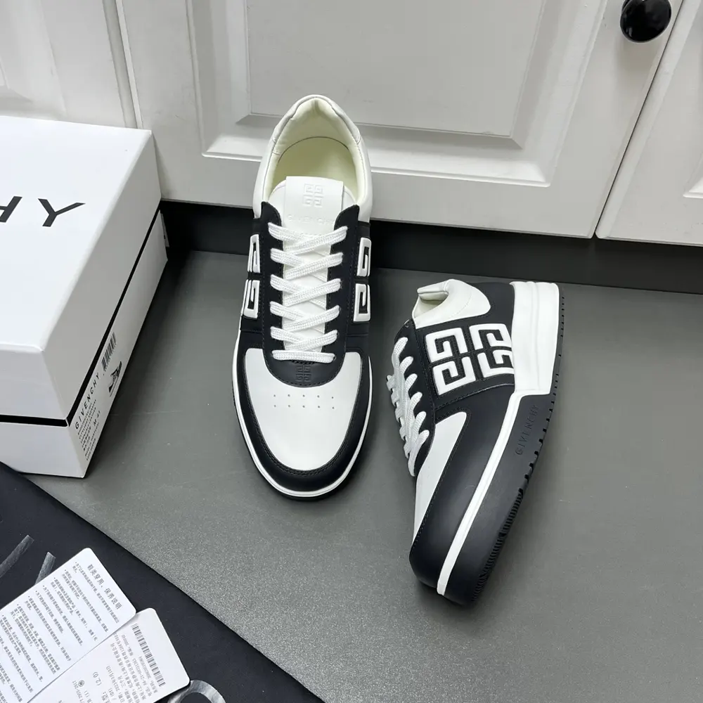 Givenchy G Givenchy G4 Series Low-top Leather Sneakers