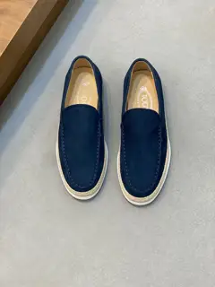 Tod’s Tod’s men’s leather loafers