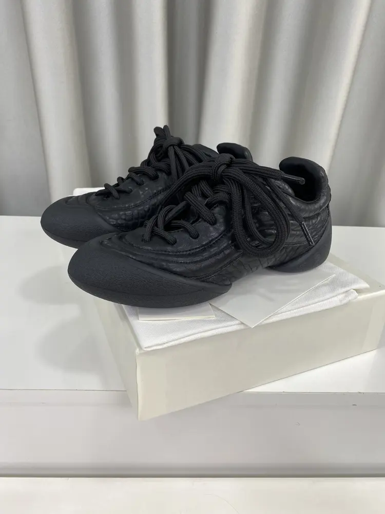 Alexander McQueen Flexion series couples retro casual sneakers