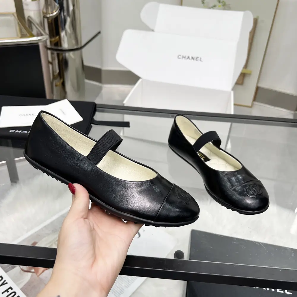Chanel early spring single shoes