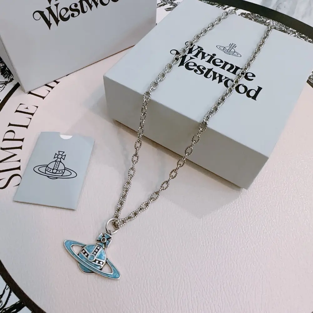 Vivienne Westwood Classic Large Saturn Necklace
