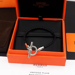 Hermes’ iconic locks
