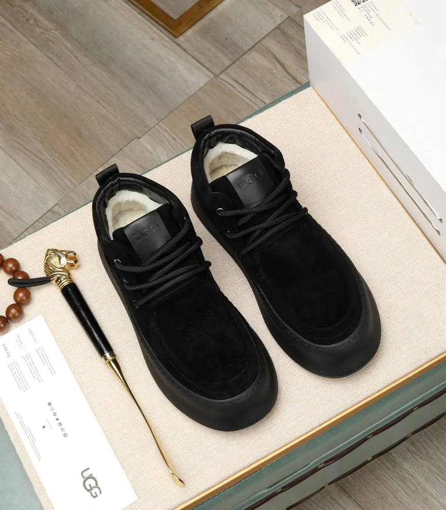 UGG