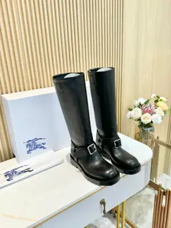 BURBERRY popular equestrian boots