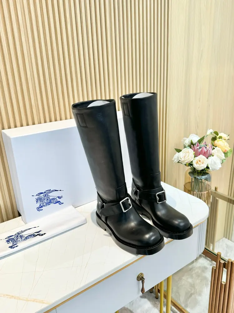 BURBERRY popular equestrian boots